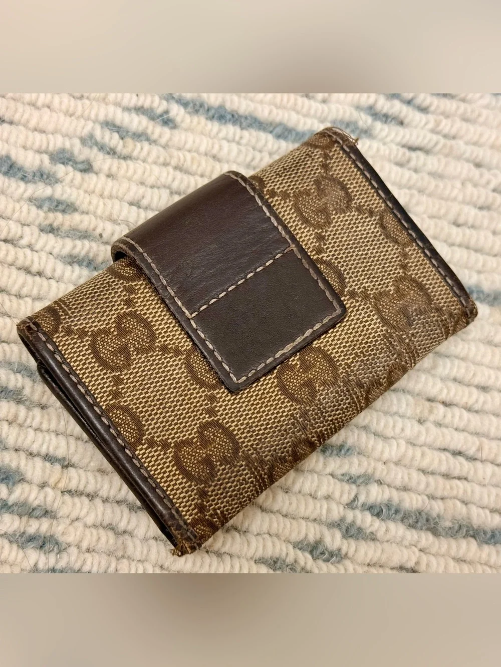 GUCCI Vintage Y2K Iconic Brown GG Monogram Canvas Leather Heart Key Case - Picture 7 of 16